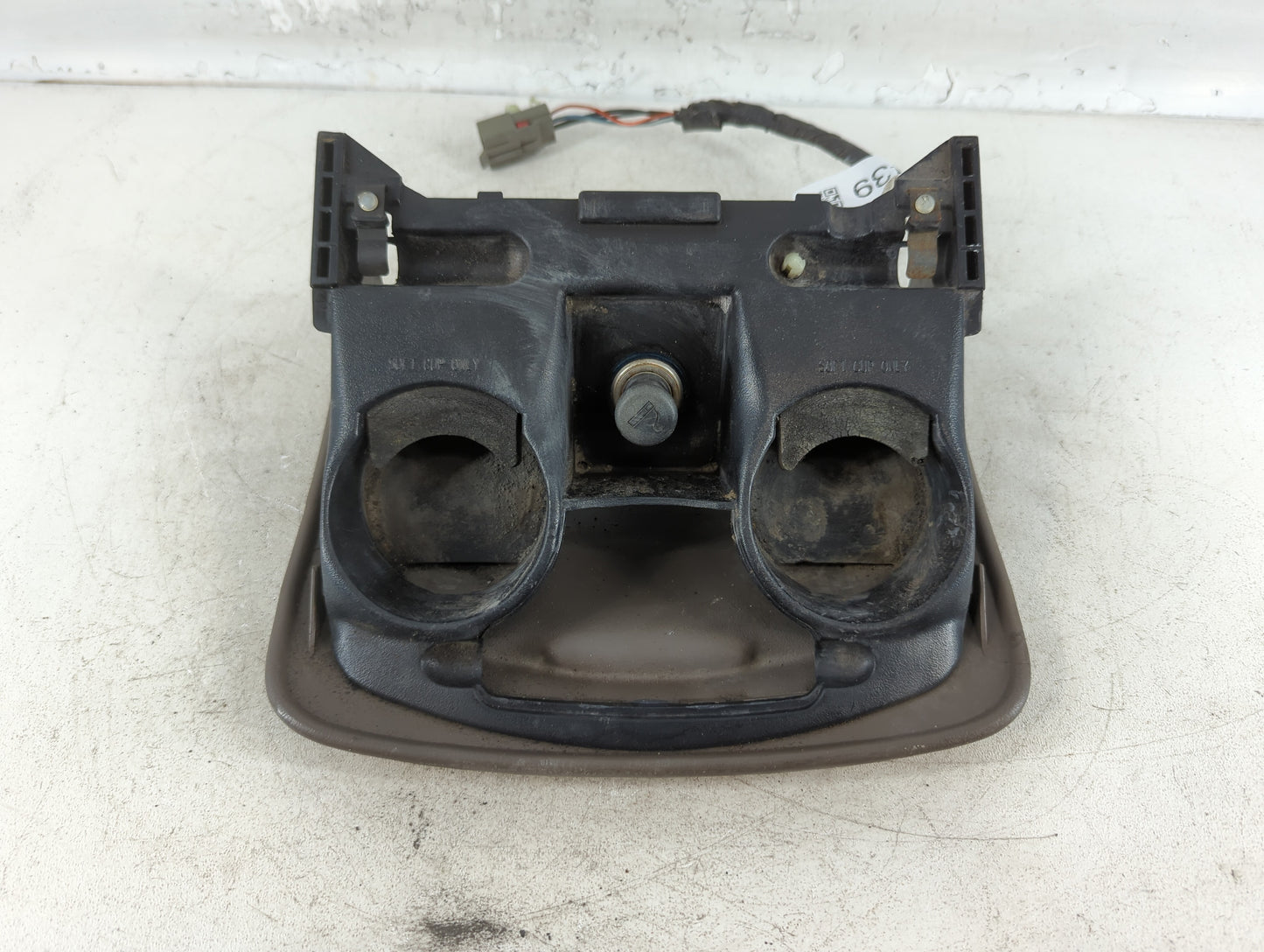 1997 Ford Victoria Cup holder and Coin tray - Oemusedautoparts1.com