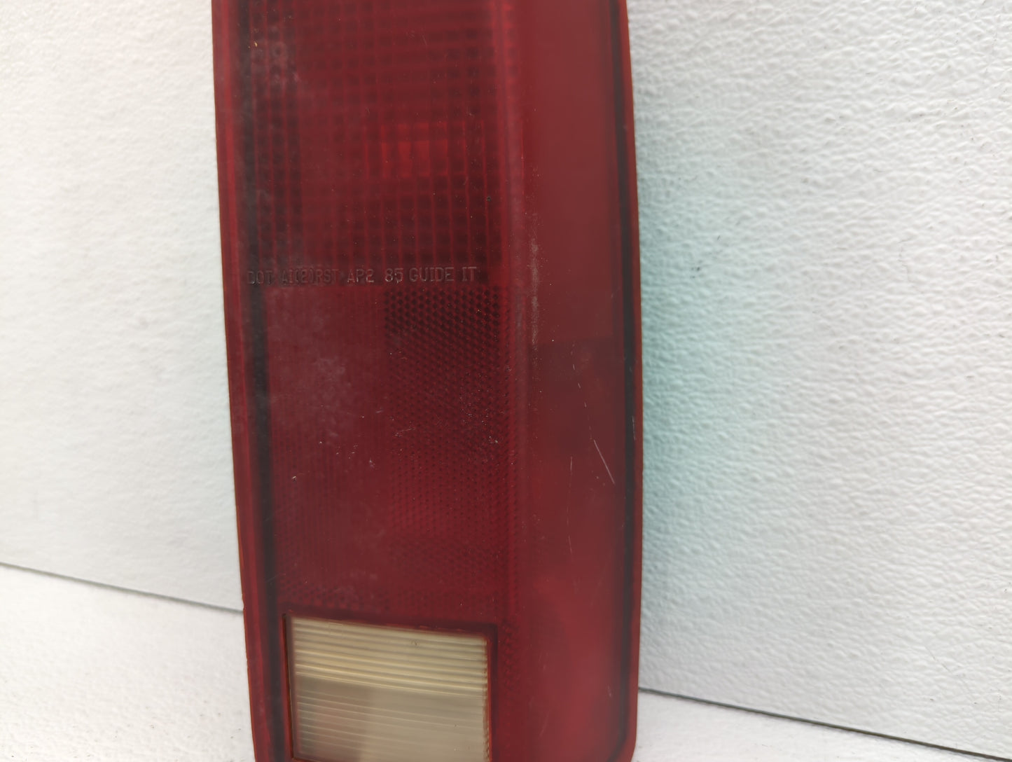 1997 Gmc Astro Tail Light Assembly Passenger Right OEM P/N:16502448 Fits OEM Used Auto Parts - Oemusedautoparts1.com