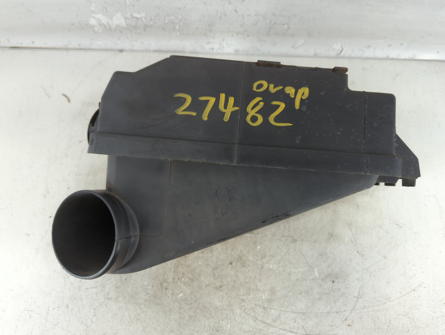 1997 Gmc Chevrolet Air Cleaner Intake-duct Hose Tube - Oemusedautoparts1.com