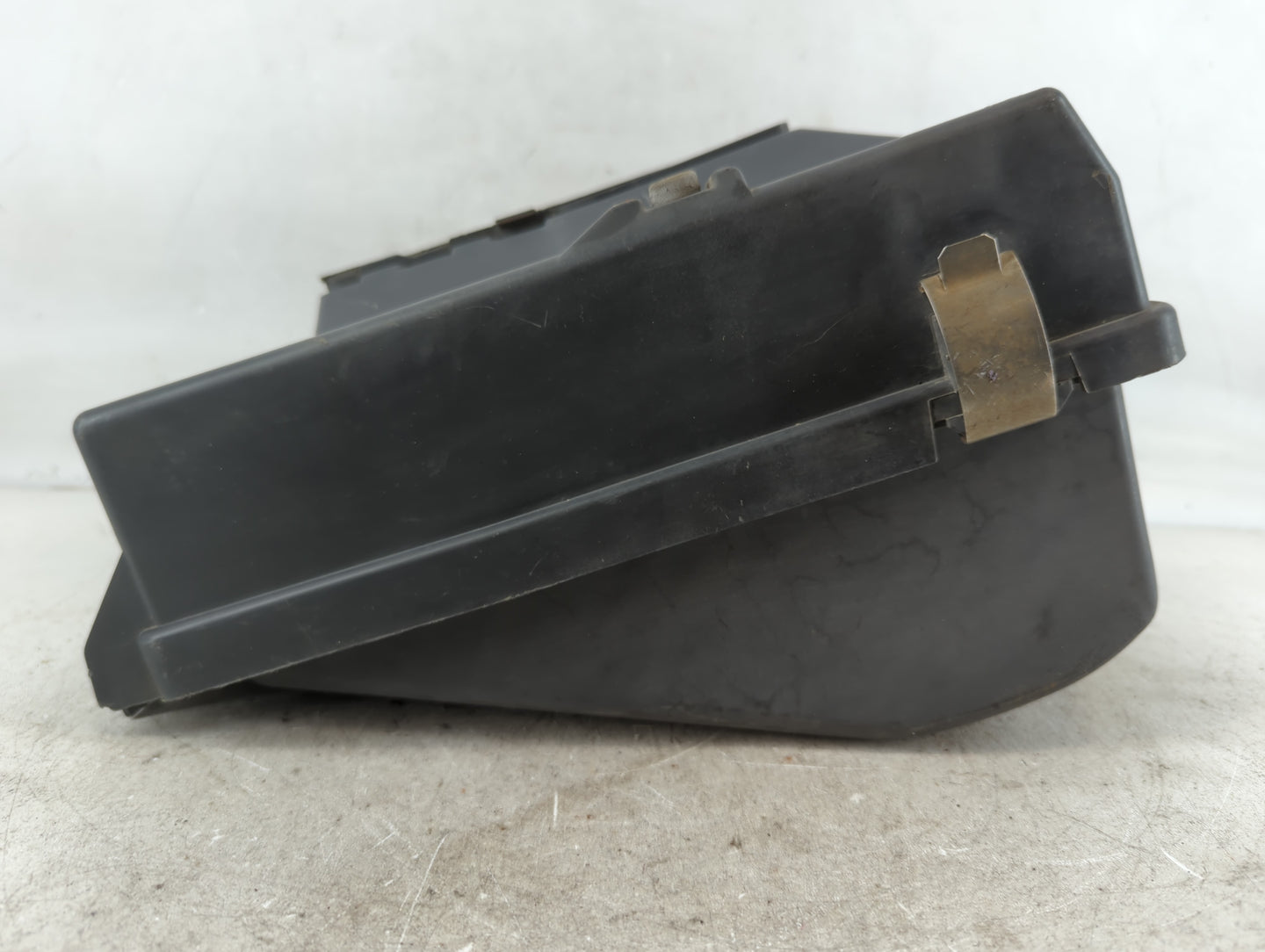 1997 Gmc Chevrolet Air Cleaner Intake-duct Hose Tube - Oemusedautoparts1.com