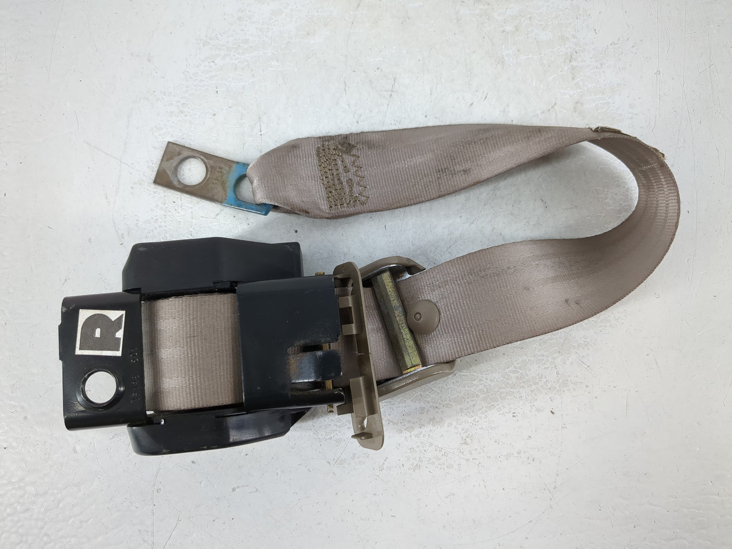1997 Gmc G1500 Passenger Right Seat Belt Rear Retractor - Oemusedautoparts1.com