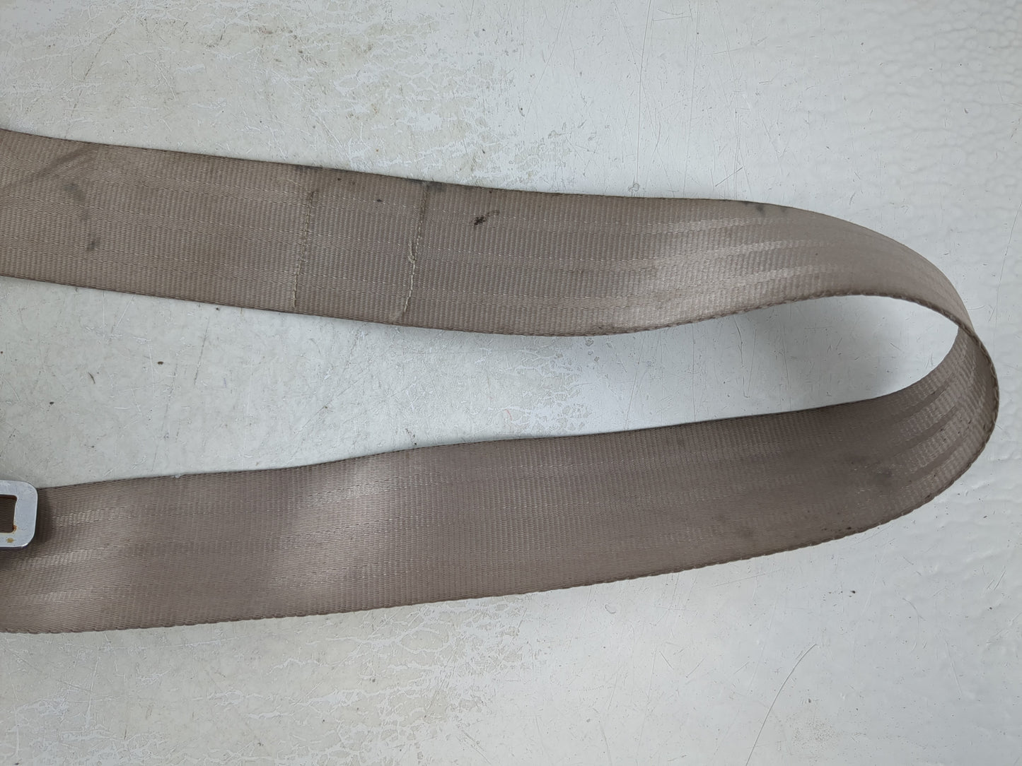 1997 Gmc G1500 Left Driver Seat Belt Rear Retractor - Oemusedautoparts1.com