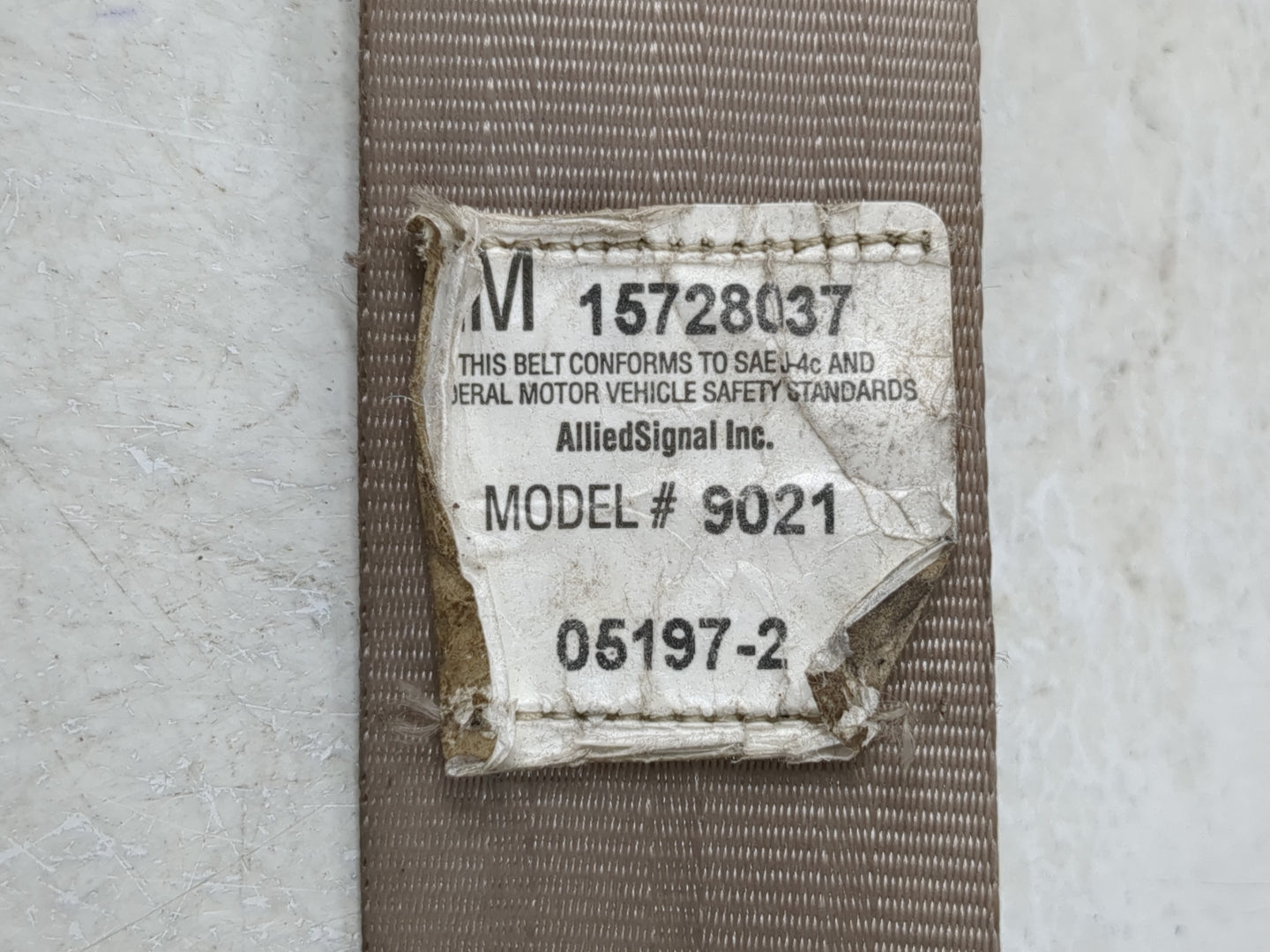 1997 Gmc G1500 Left Driver Seat Belt Rear Retractor - Oemusedautoparts1.com