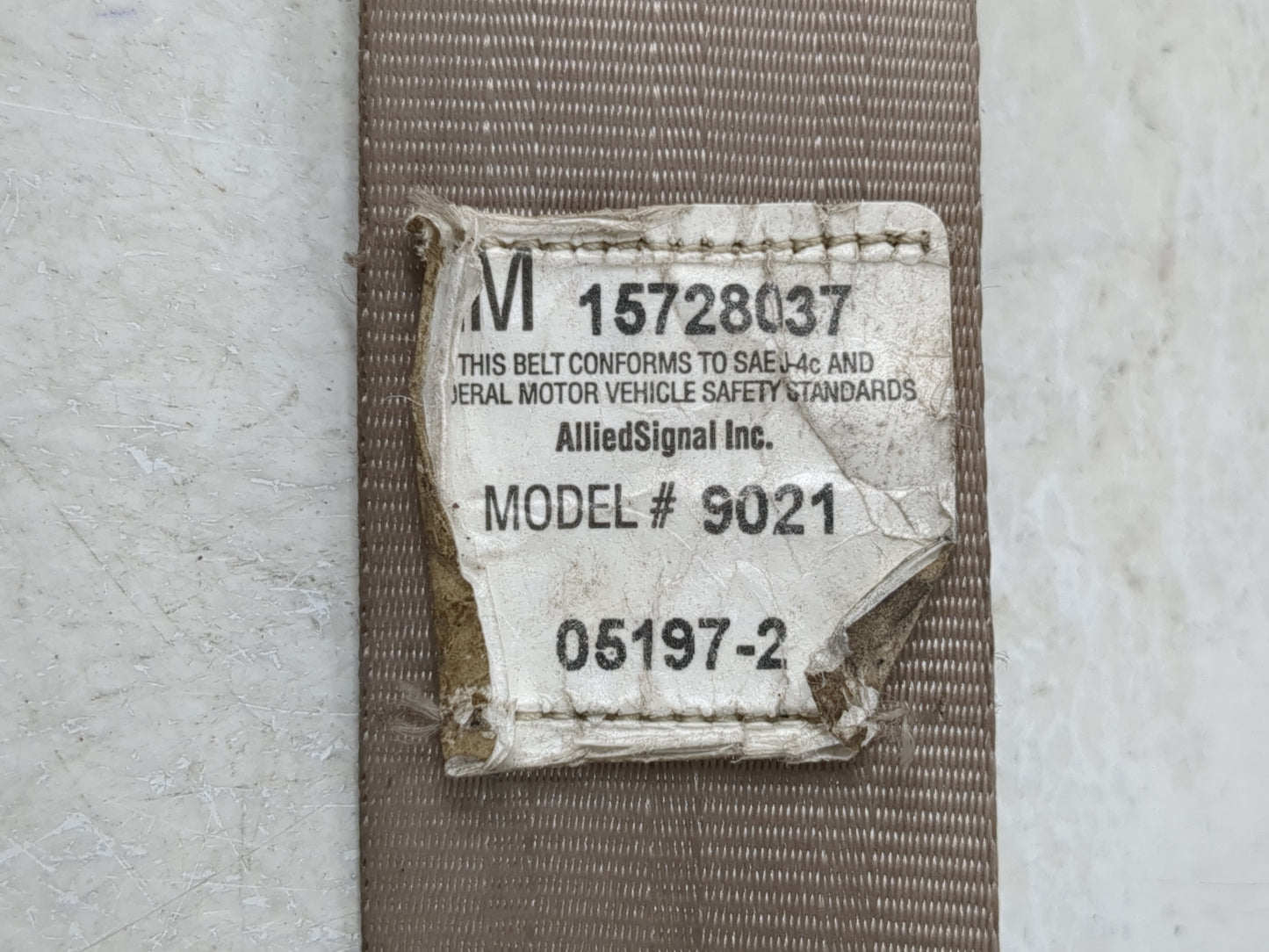 1997 Gmc G1500 Left Driver Seat Belt Rear Retractor - Oemusedautoparts1.com