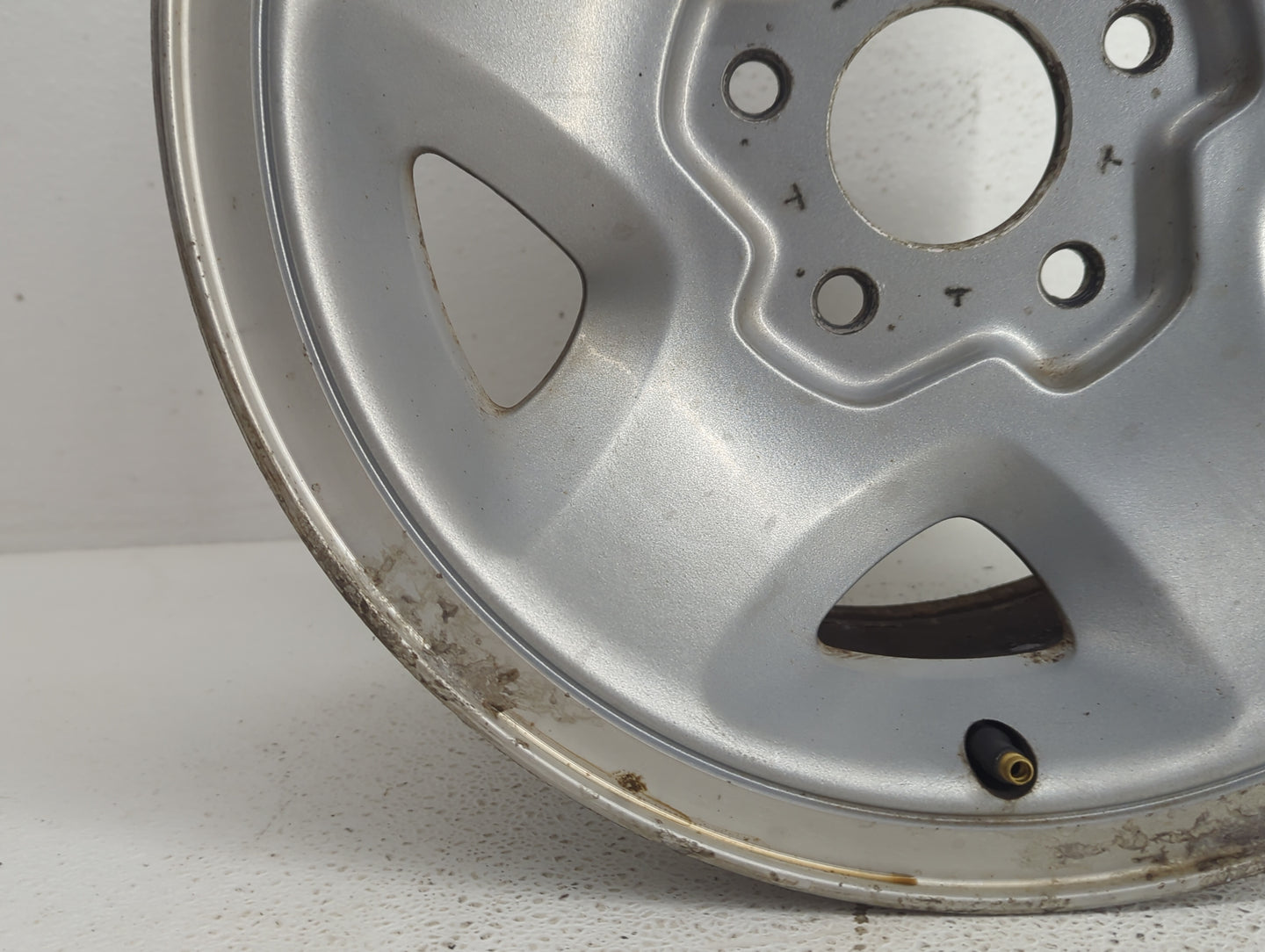 Gmc S10 Blazer Oem Wheel Rim 853957 - Oemusedautoparts1.com