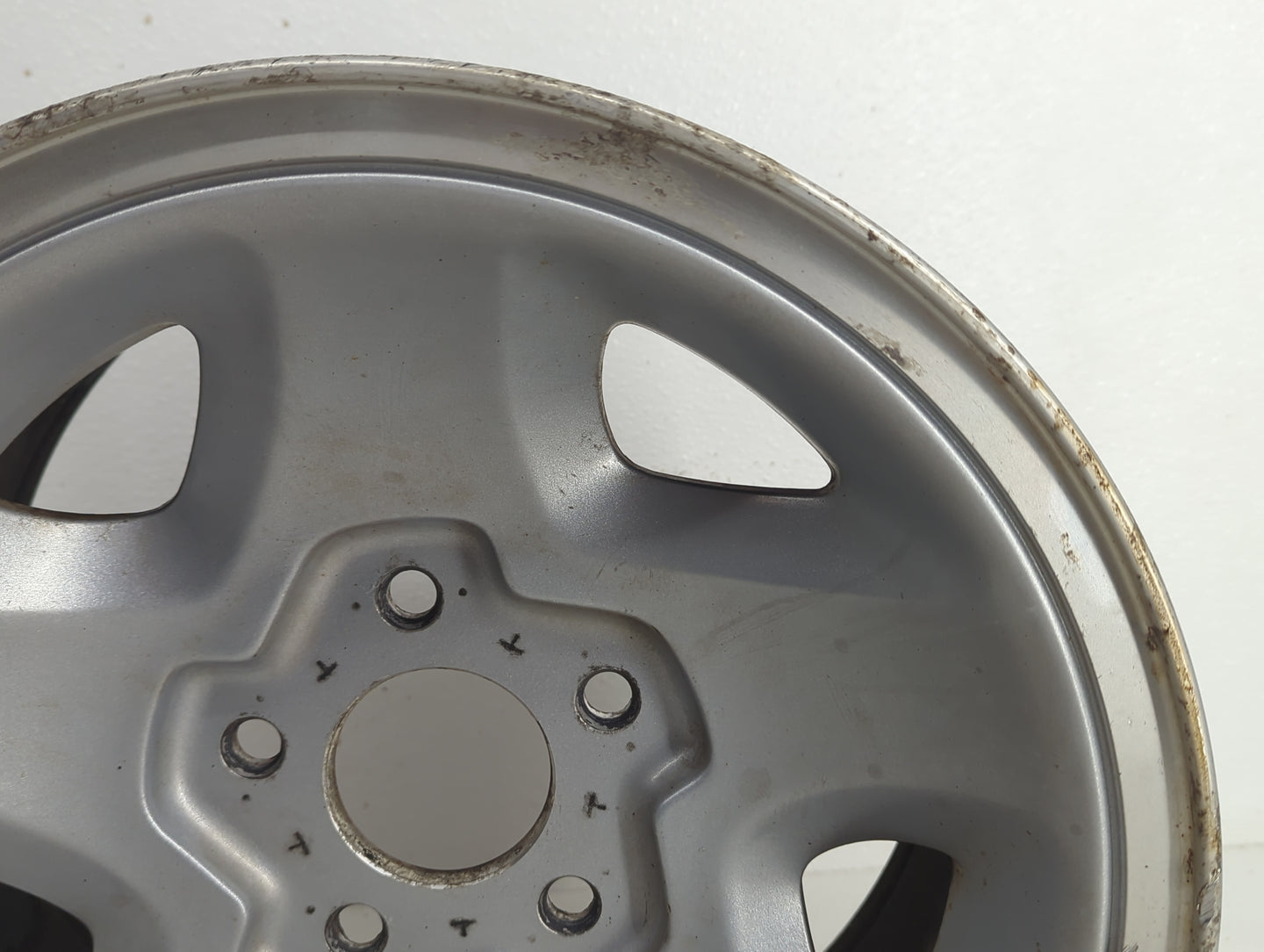 Gmc S10 Blazer Oem Wheel Rim 853957 - Oemusedautoparts1.com