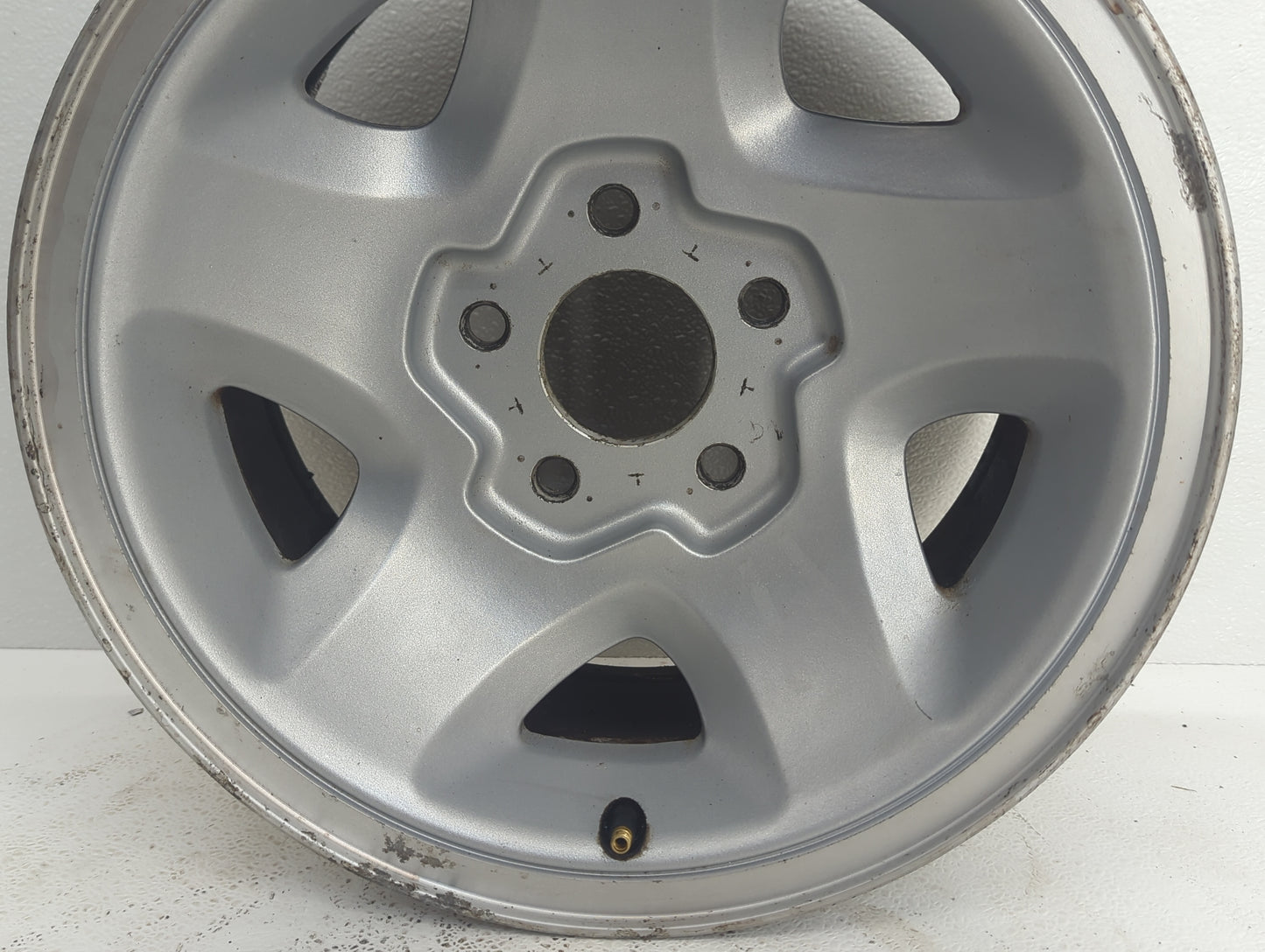 Gmc S10 Blazer Oem Wheel Rim Silver - Oemusedautoparts1.com
