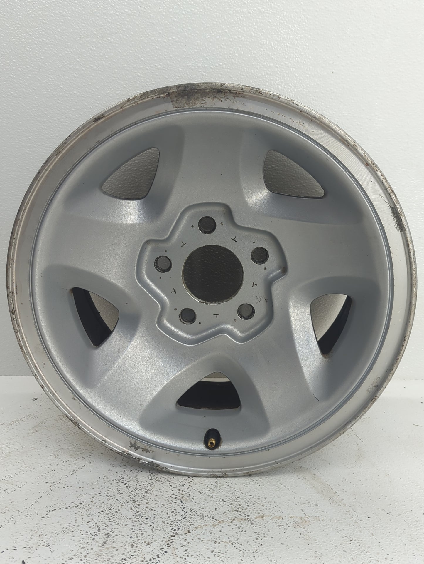 Gmc S10 Blazer Oem Wheel Rim Silver - Oemusedautoparts1.com