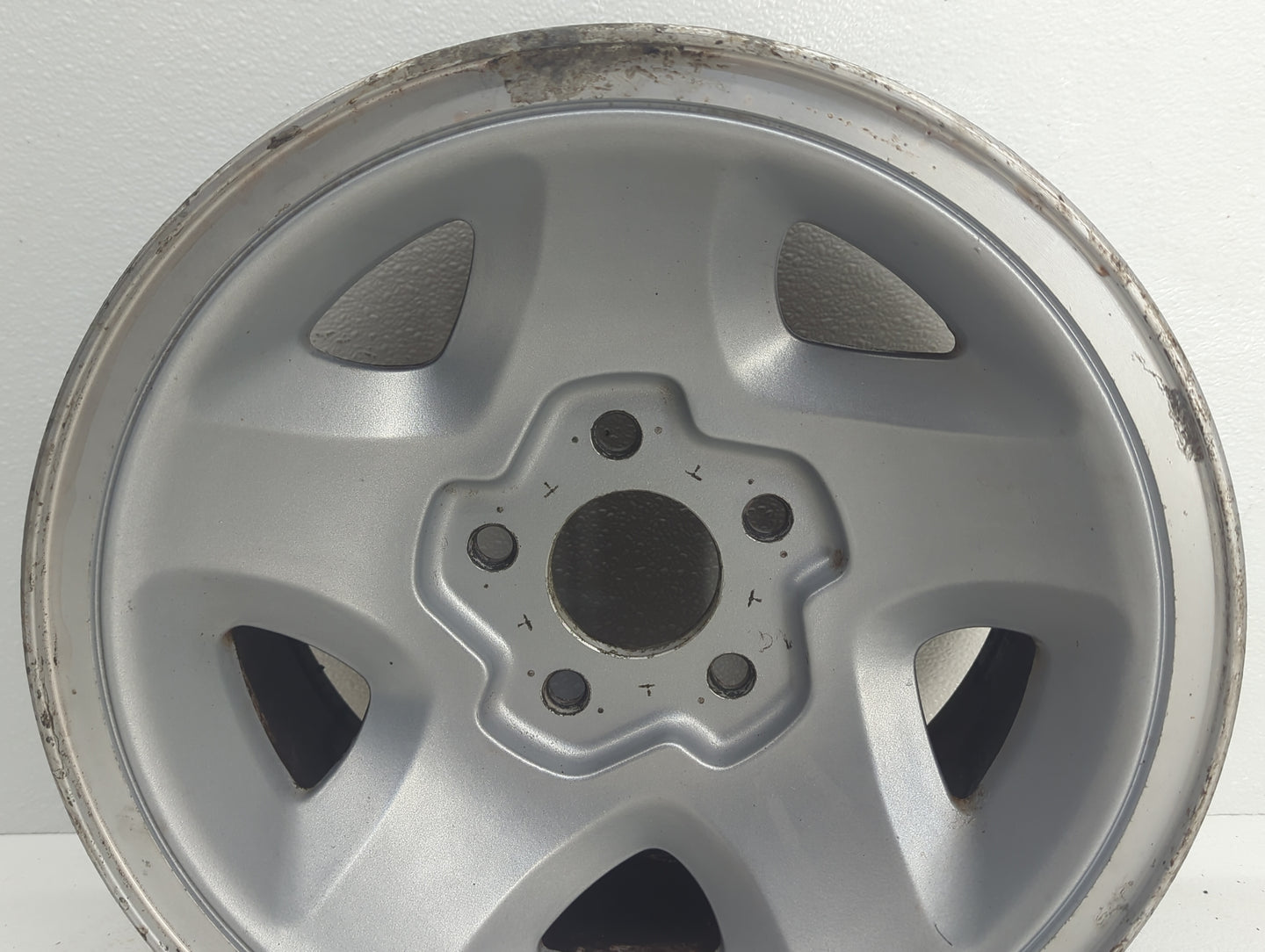 Gmc S10 Blazer Oem Wheel Rim Silver - Oemusedautoparts1.com