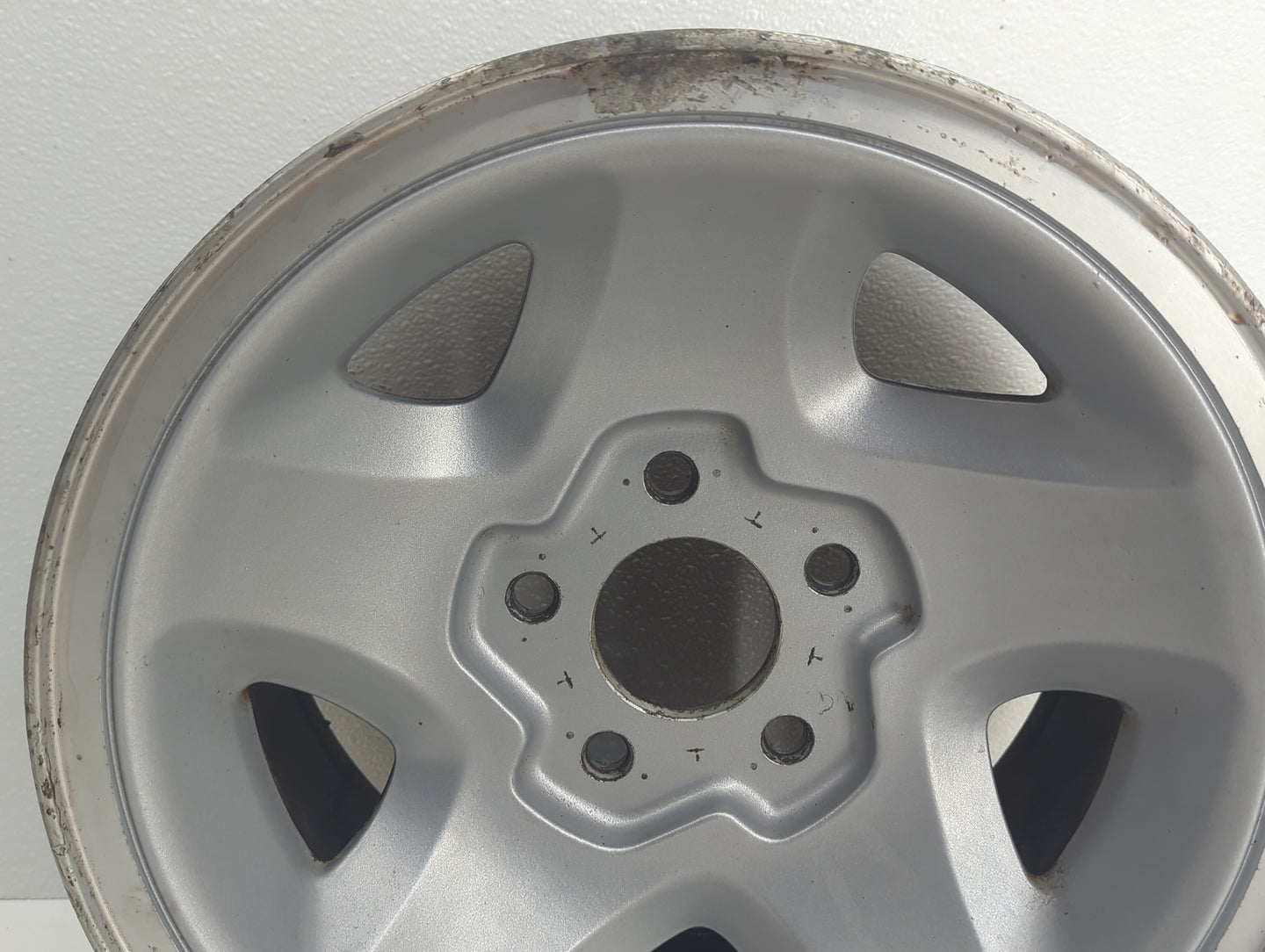 Gmc S10 Blazer Oem Wheel Rim Silver - Oemusedautoparts1.com