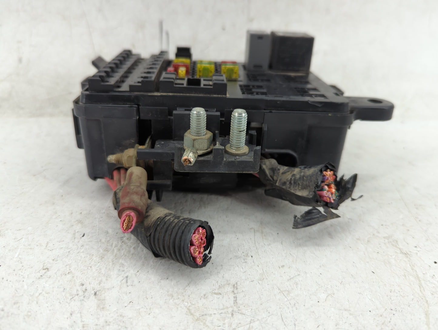 1997 Gmc Sierra Fusebox Fuse Box Panel Relay Module P/N:12146286 Fits OEM Used Auto Parts - Oemusedautoparts1.com