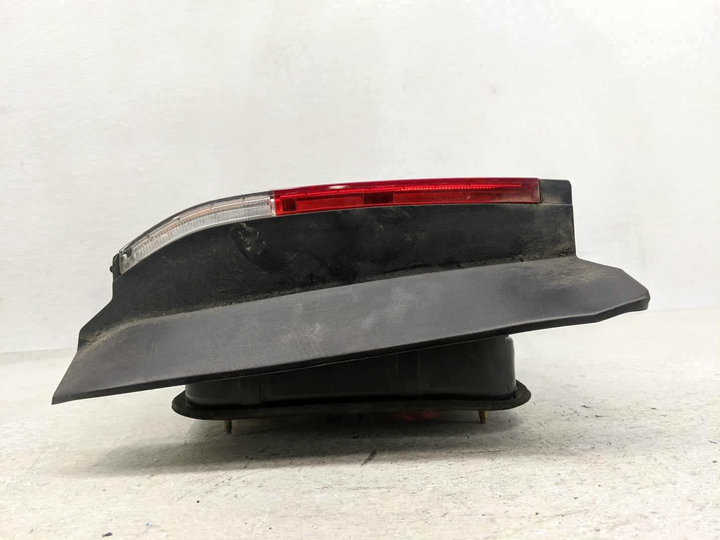 1996-1997 Honda Accord Tail Light Assembly Passenger Right OEM P/N:043-1285 Fits Fits 1996 1997 OEM Used Auto Parts - Oemuse