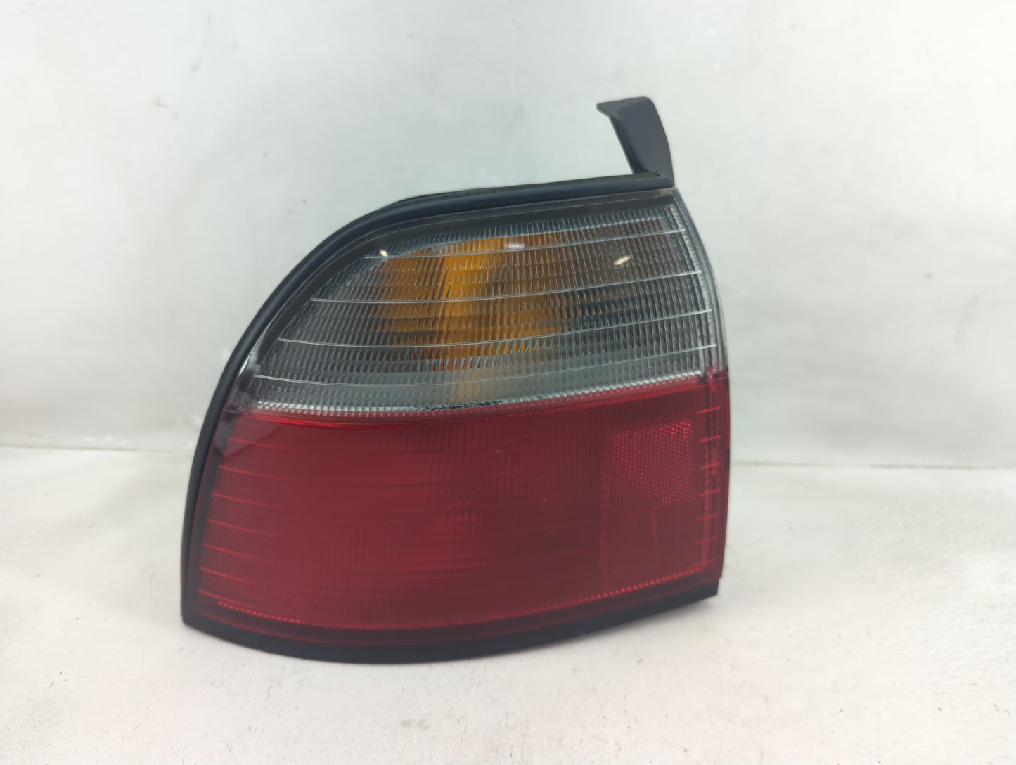 1996-1997 Honda Accord Tail Light Assembly Passenger Right OEM P/N:043-1285 Fits Fits 1996 1997 OEM Used Auto Parts - Oemuse