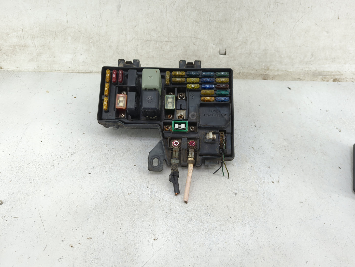 1997 Honda Accord Fusebox Fuse Box Panel Relay Module Fits OEM Used Auto Parts - Oemusedautoparts1.com