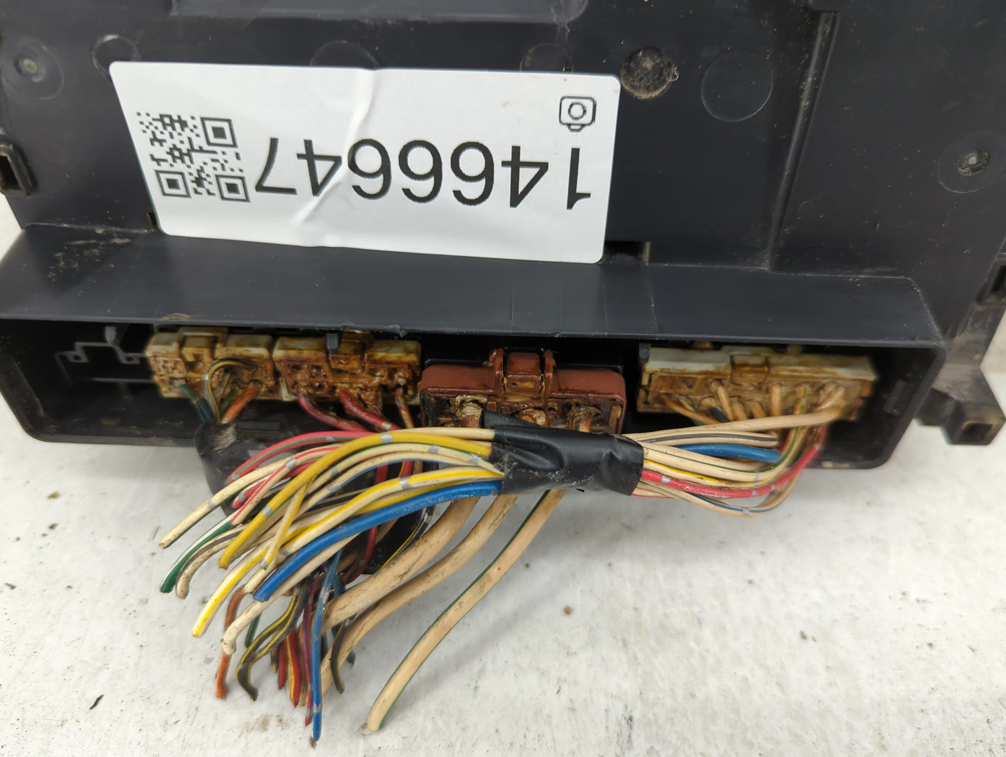 1997 Honda Accord Fusebox Fuse Box Panel Relay Module Fits OEM Used Auto Parts - Oemusedautoparts1.com
