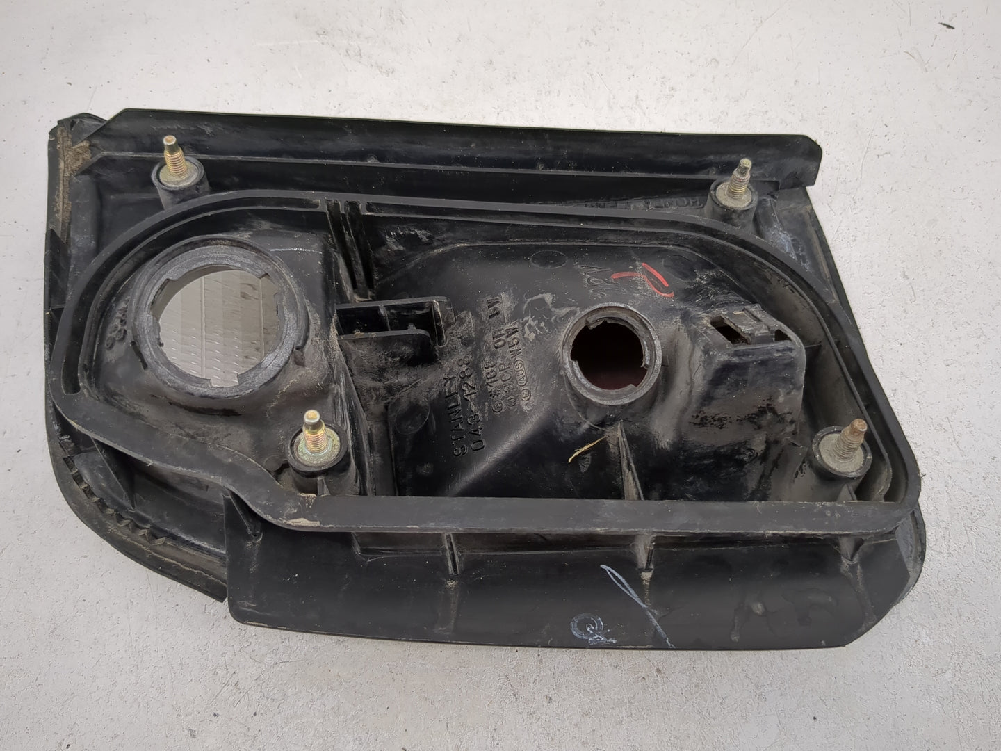 1996-1997 Honda Accord Tail Light Assembly Driver Left OEM P/N:STANLEY 043-1288 Fits Fits 1996 1997 OEM Used Auto Parts - Oe