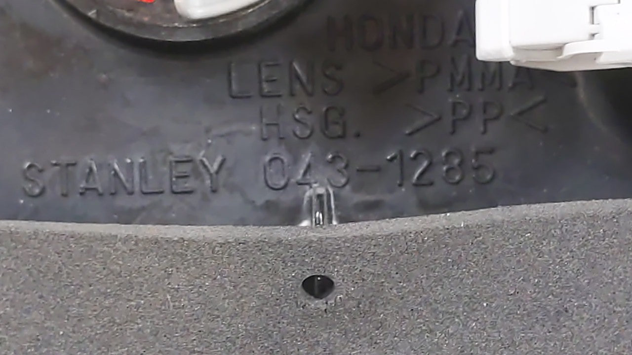 1996-1997 Honda Accord Tail Light Assembly Passenger Right OEM Fits Fits 1996 1997 OEM Used Auto Parts - Oemusedautoparts1.c