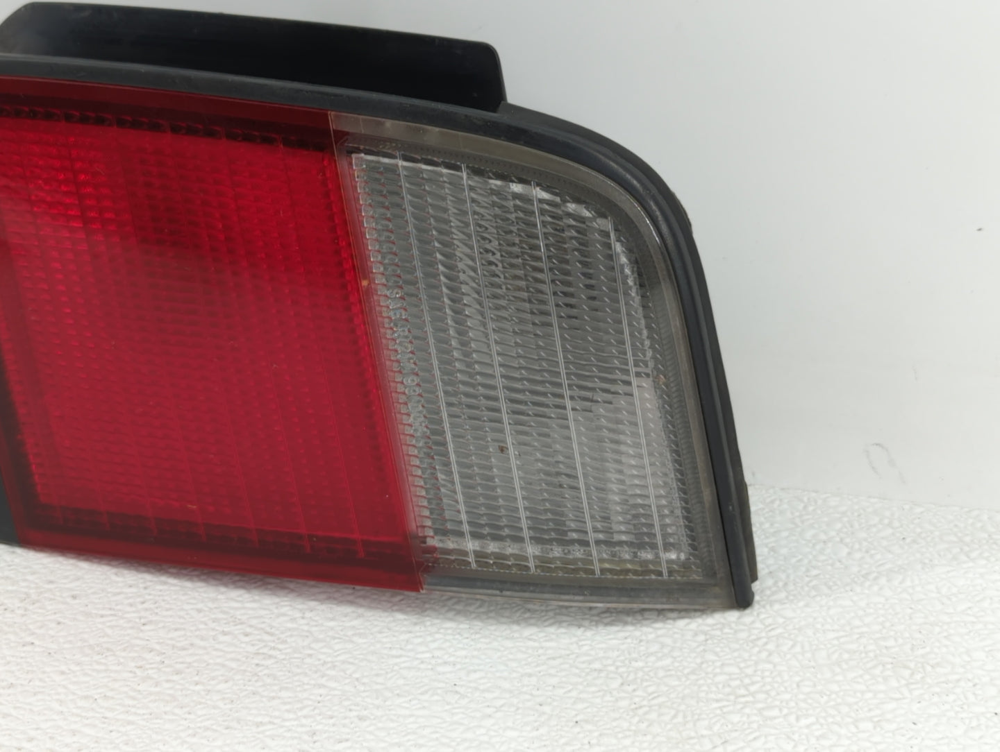 1996-1997 Honda Accord Tail Light Assembly Passenger Right OEM P/N:043-1288 Fits Fits 1996 1997 OEM Used Auto Parts - Oemuse
