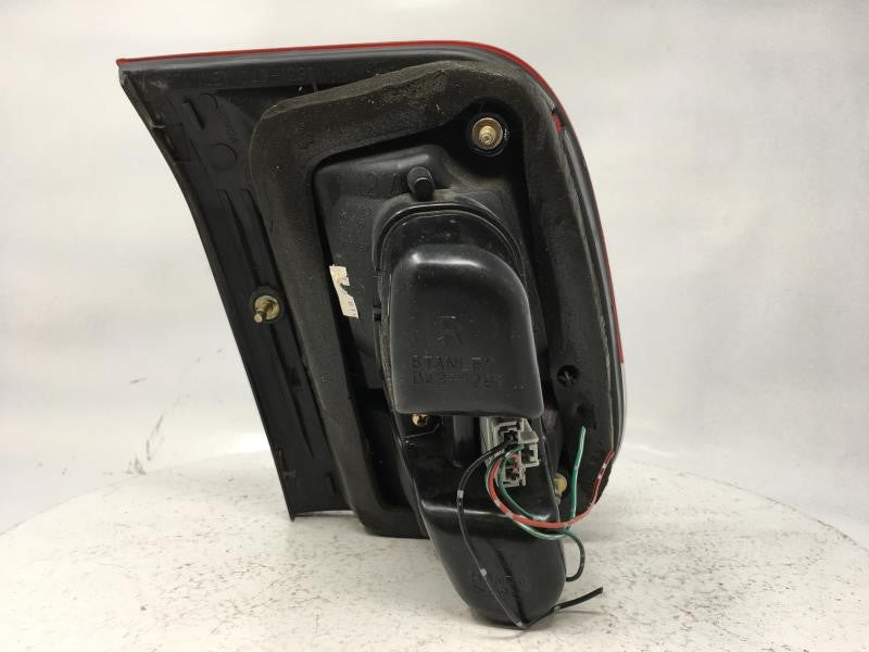 1997 Honda Civic Tail Light Assembly Passenger Right OEM P/N:LID MTD SEDAN Fits Fits 1996 1998 OEM Used Auto Parts - Oemused