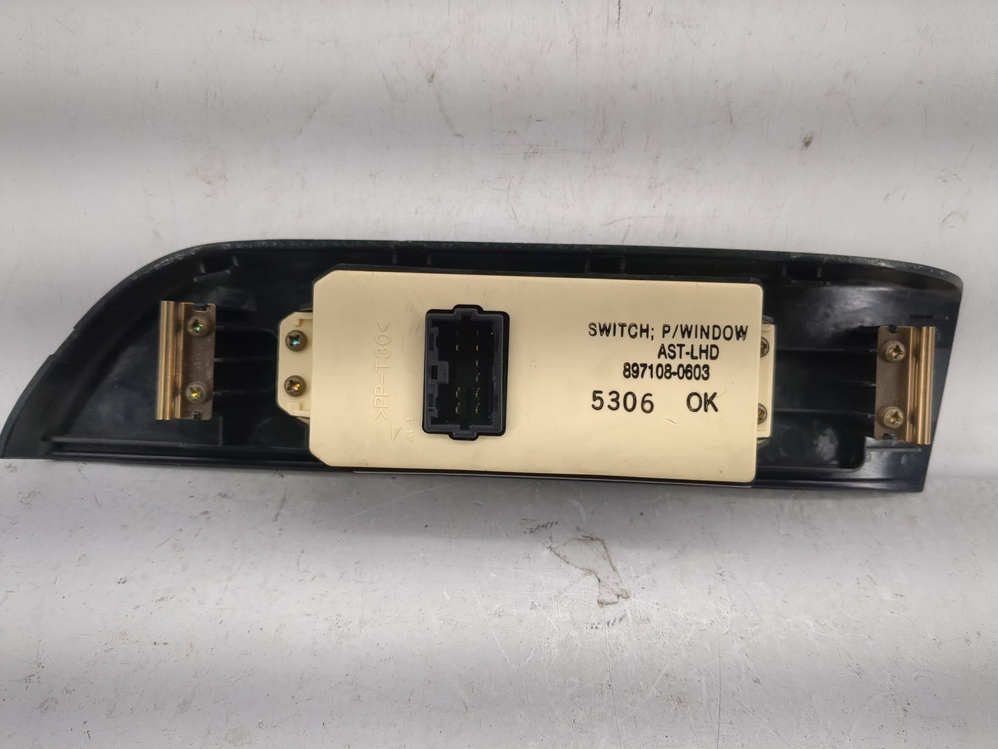 1997 Honda Passport Master Power Window Switch Replacement Driver Side Left P/N:897108-0603 Fits OEM Used Auto Parts - Oemus