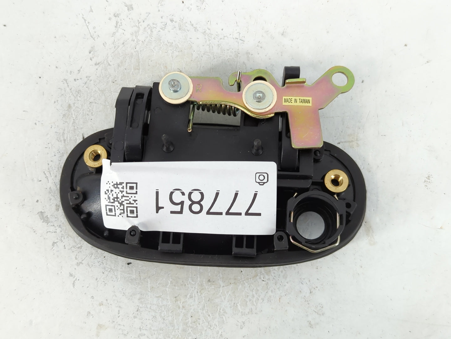 1997 Hyundai Accent Passenger Rear Right Door Handle Exterior Assembly - Oemusedautoparts1.com