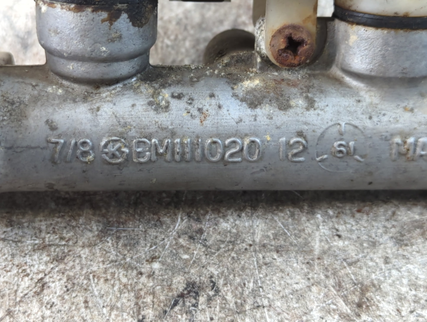 1996-1998 Hyundai Elantra Brake Master Cylinder - Oemusedautoparts1.com