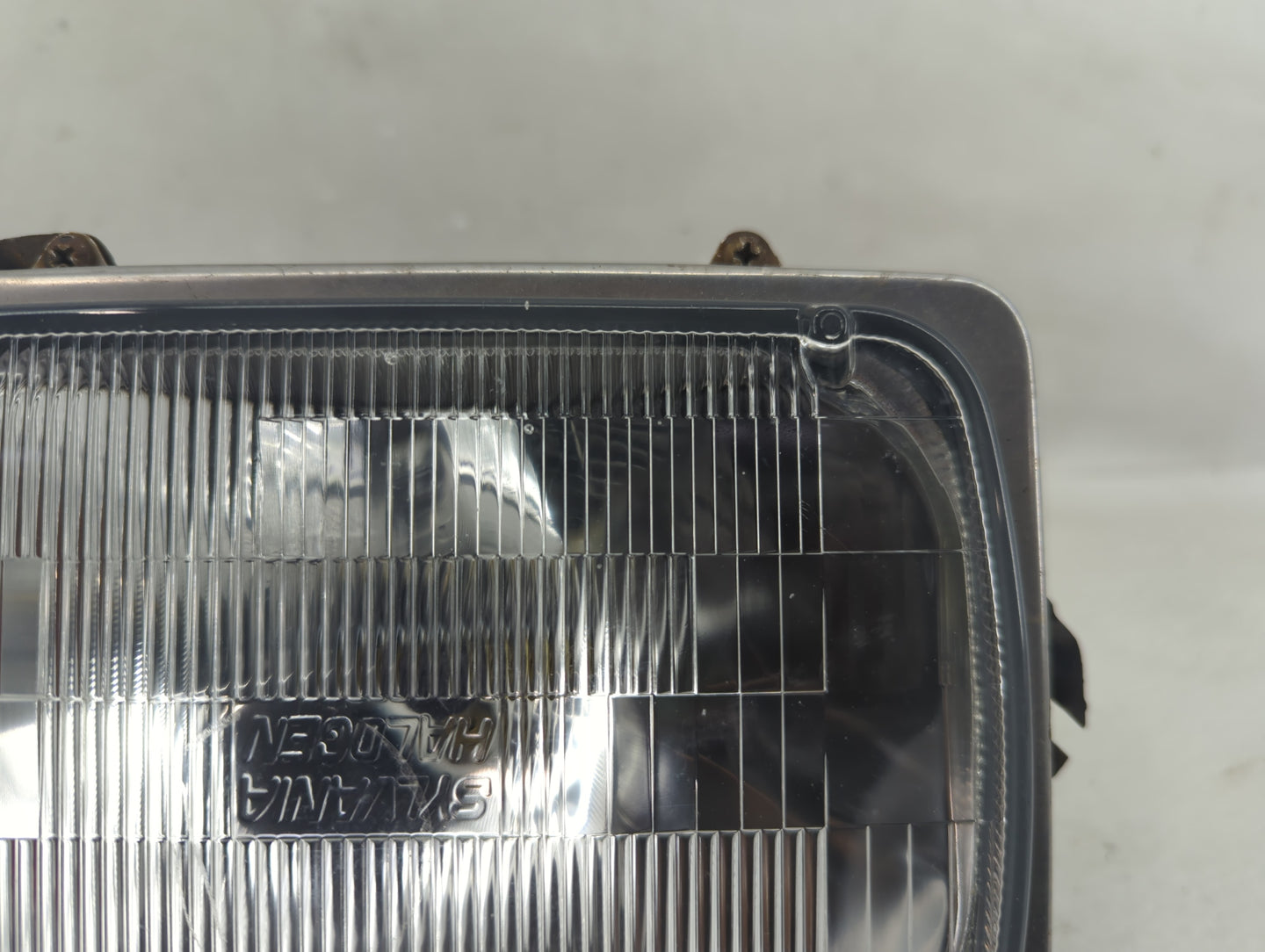 1997-2001 Jeep Cherokee Passenger Right Oem Head Light Headlight Lamp - Oemusedautoparts1.com