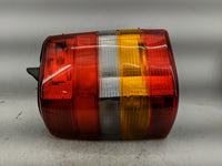 1993-1998 Jeep Grand Cherokee Tail Light Assembly Passenger Right OEM Fits Fits 1993 1994 1995 1996 1997 1998 OEM Used Auto 