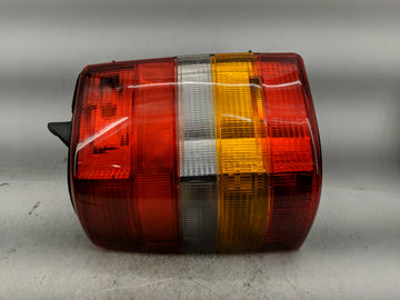 1993-1998 Jeep Grand Cherokee Tail Light Assembly Passenger Right OEM Fits Fits 1993 1994 1995 1996 1997 1998 OEM Used Auto 