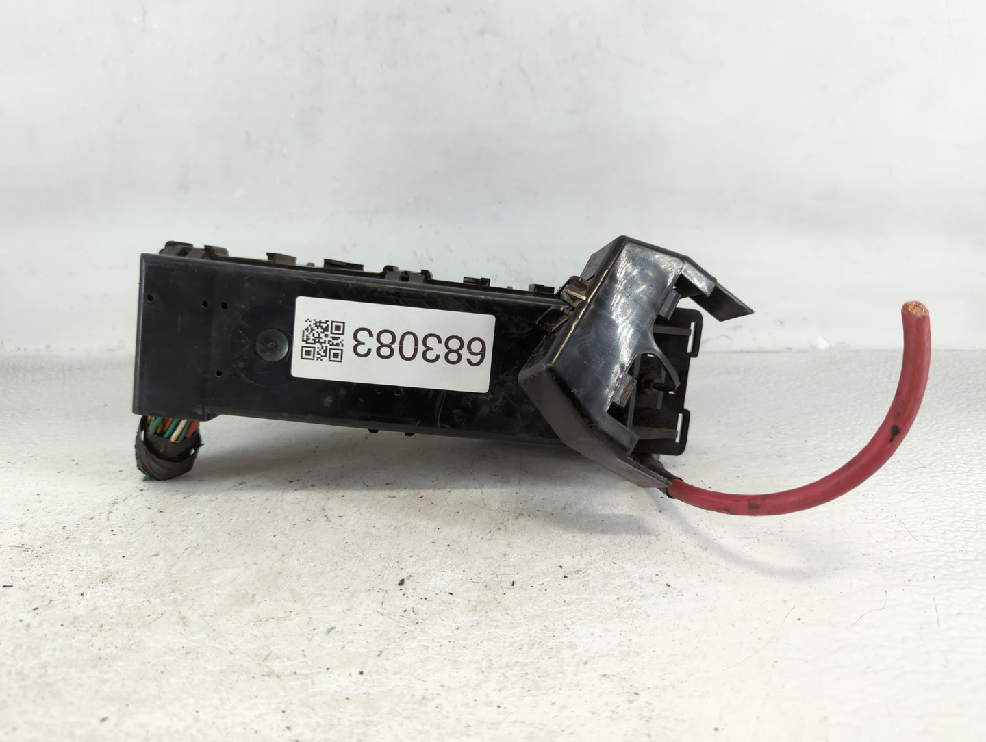 1997-1998 Jeep Grand Cherokee Chassis Control Module Ccm Bcm Body Control - Oemusedautoparts1.com