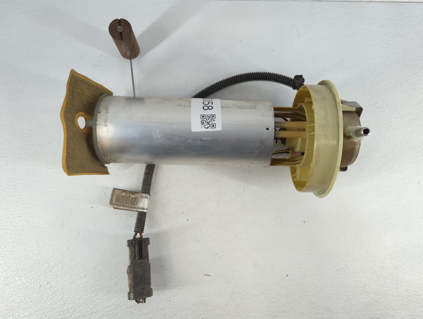 1997-1998 Jeep Grand Cherokee Electrical Gas Fuel Pump Assembly - Oemusedautoparts1.com