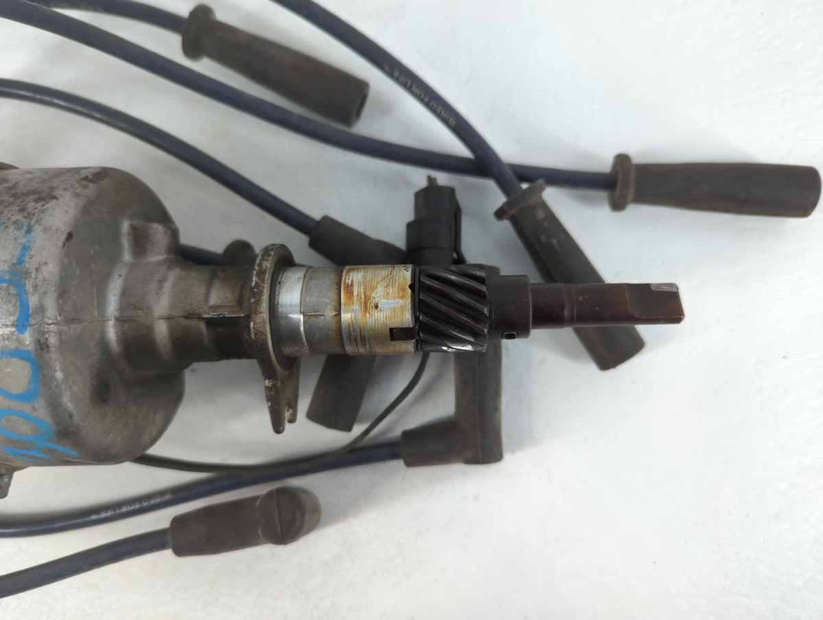 1994-1997 Jeep Grand Cherokee Engine Ignition Distributor OEM P/N:56027028 Fits Fits 1994 1995 1996 1997 OEM Used Auto Parts