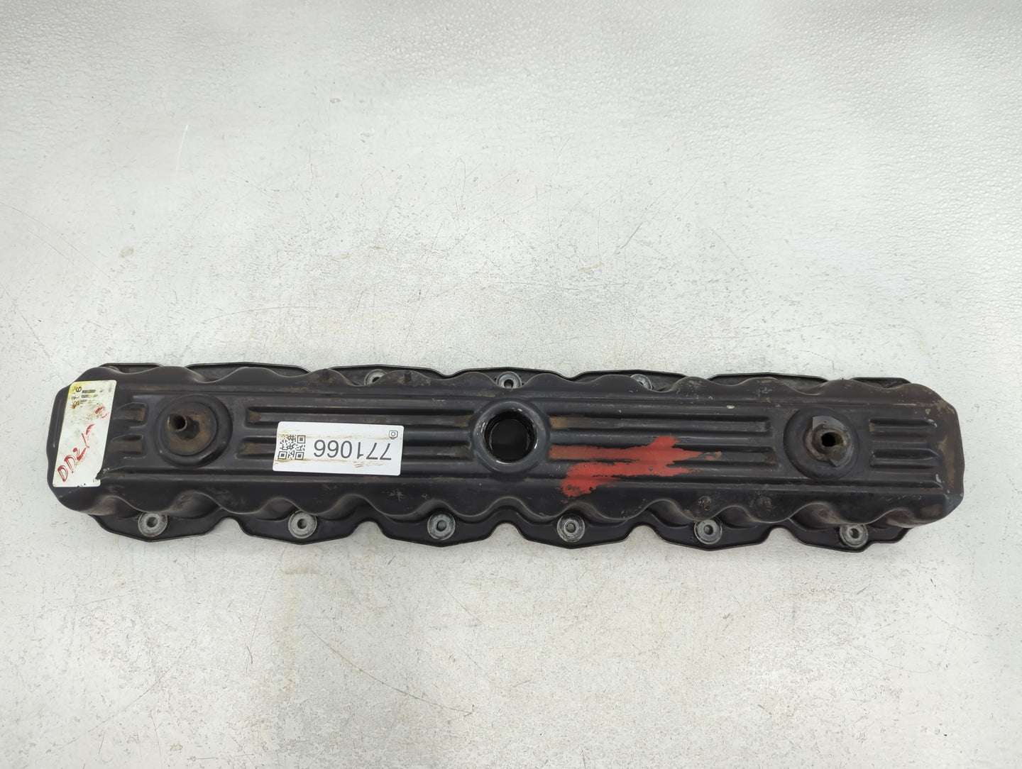 1997 Jeep Grand Cherokee Driver Left Cylinder Head Valve Cover Fits OEM Used Auto Parts - Oemusedautoparts1.com