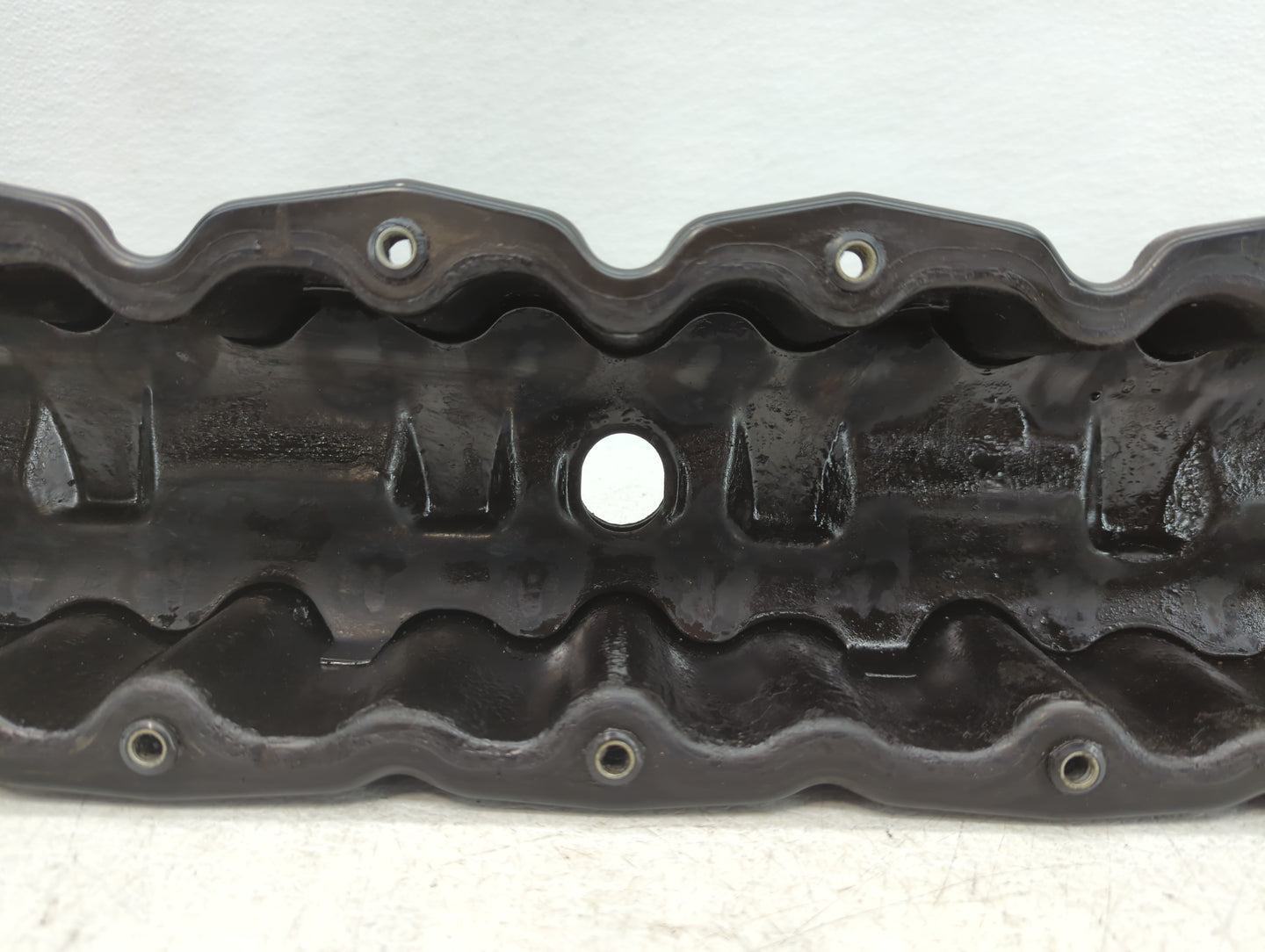 1997 Jeep Grand Cherokee Driver Left Cylinder Head Valve Cover Fits OEM Used Auto Parts - Oemusedautoparts1.com