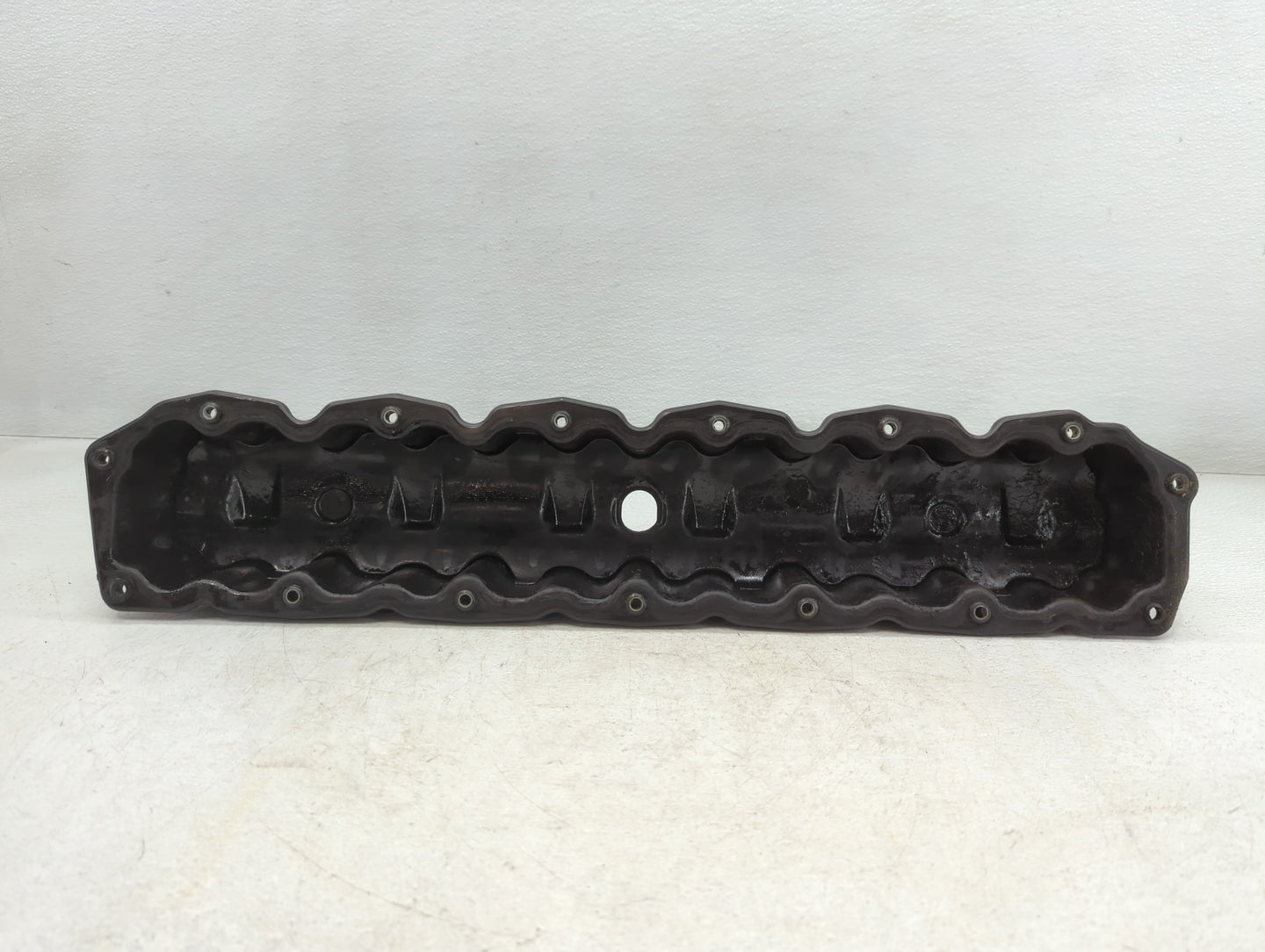 1997 Jeep Grand Cherokee Driver Left Cylinder Head Valve Cover Fits OEM Used Auto Parts - Oemusedautoparts1.com