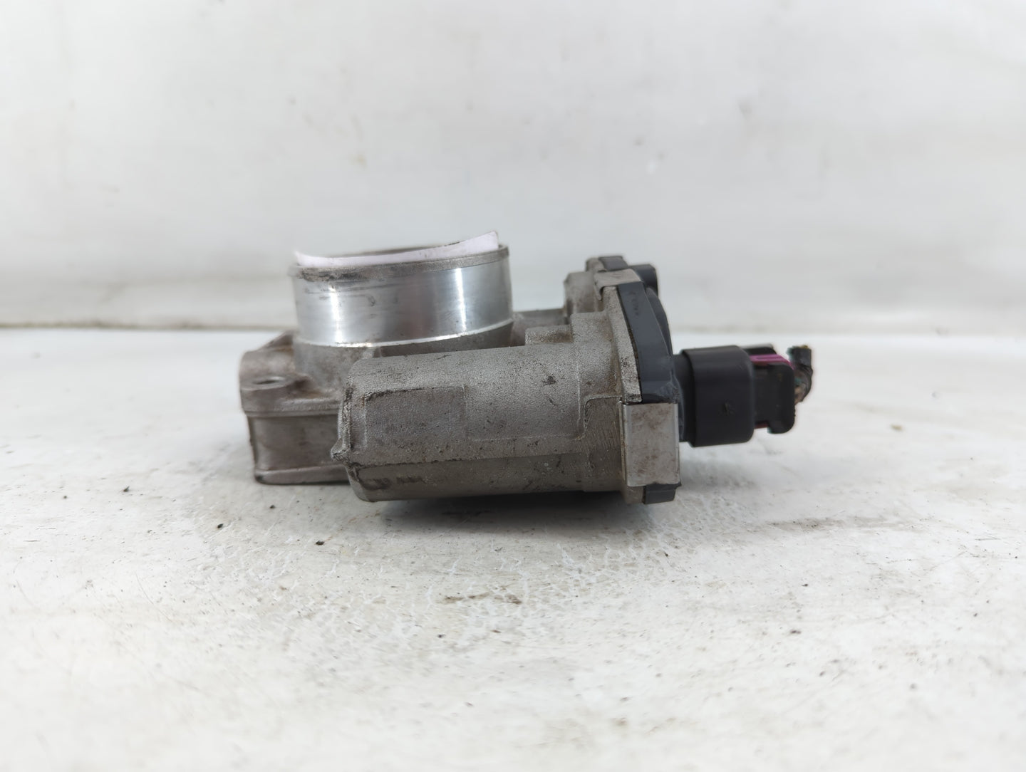 1996-2001 Jeep Grand Cherokee Throttle Body P/N:AA658AA6420C Fits Fits 1996 1997 1998 1999 2000 2001 OEM Used Auto Parts - O
