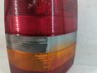 1997 Jeep Grand Cherokee Gndche Rear Center Lid Brake Light Tail Light P/N:REV T 3709-05B Fits OEM Used Auto Parts - Oemused