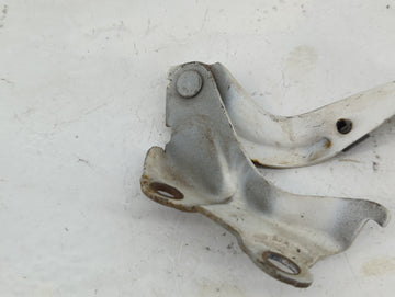1997-1998 Lexus Es300 Passenger Hood Hinge - Oemusedautoparts1.com