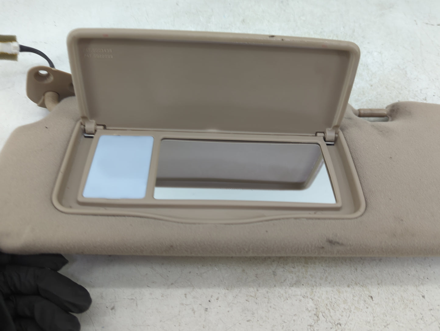 1997 Lexus Es300 Sun Visor Shade Replacement Driver Left Mirror Fits OEM Used Auto Parts - Oemusedautoparts1.com