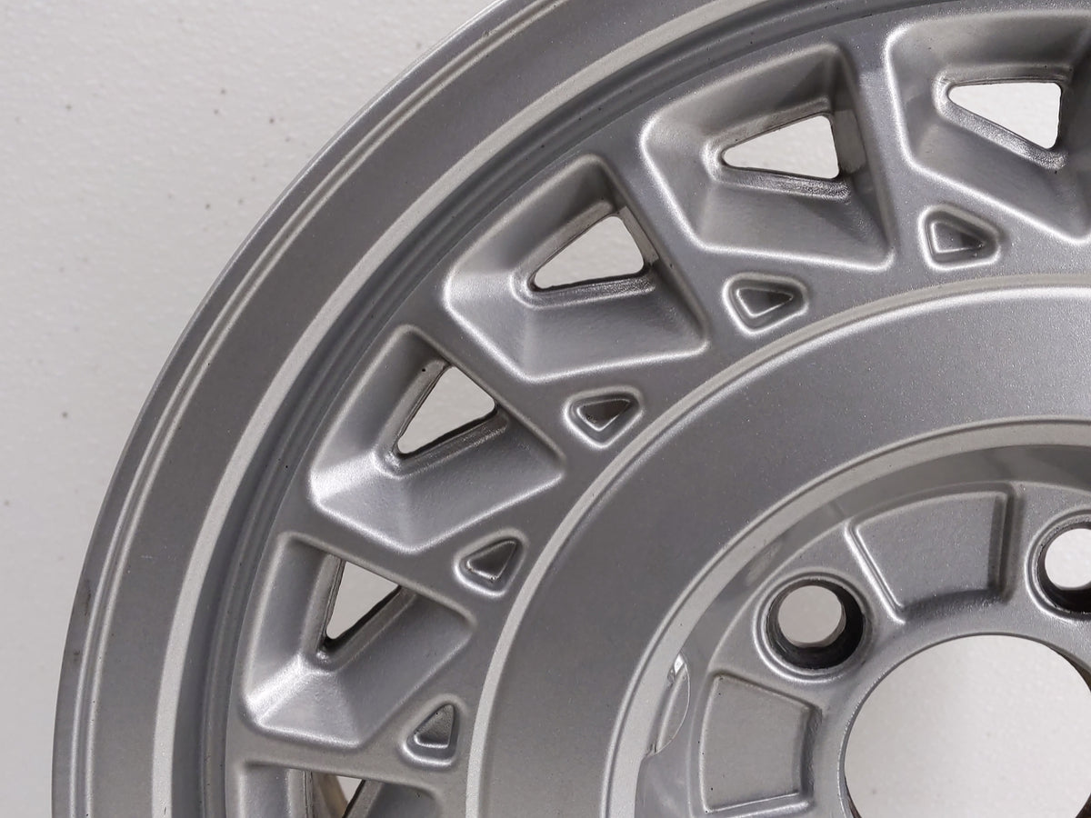 1997 Lincoln Continental Oem Wheel Rim 837245 - Oemusedautoparts1.com