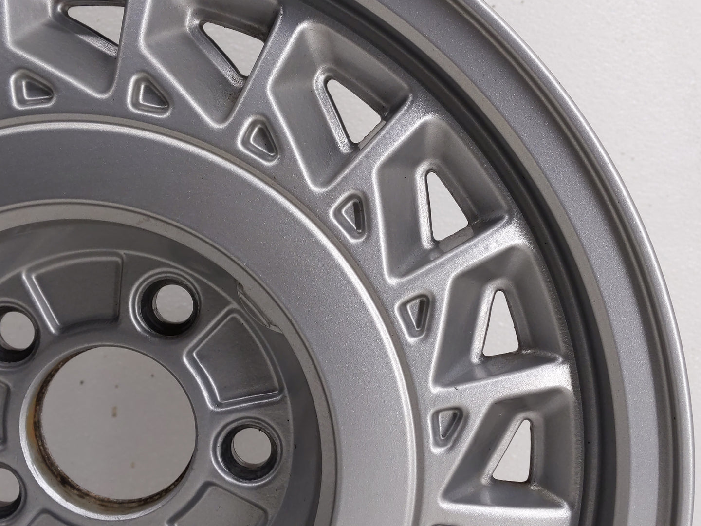 1997 Lincoln Continental Oem Wheel Rim 837245 - Oemusedautoparts1.com