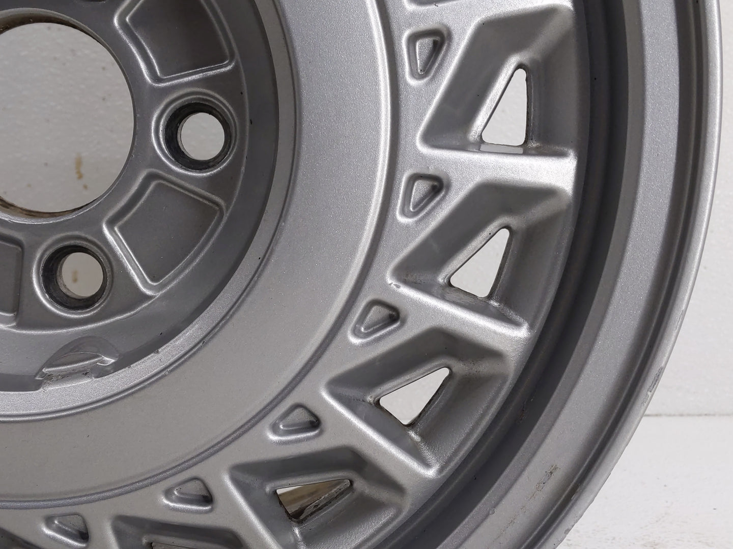 1997 Lincoln Continental Oem Wheel Rim 837245 - Oemusedautoparts1.com