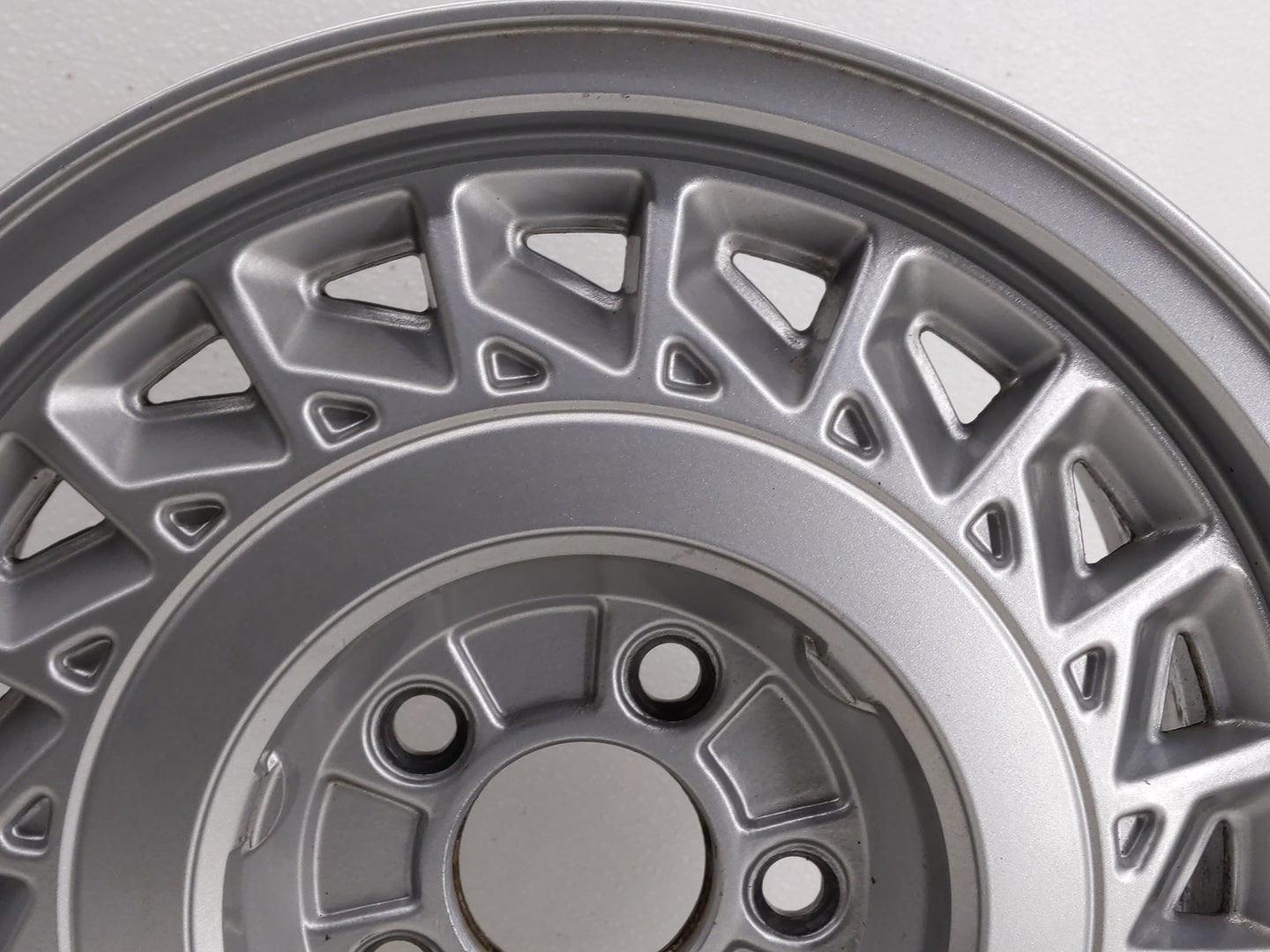 1997 Lincoln Continental Oem Wheel Rim 837245 - Oemusedautoparts1.com