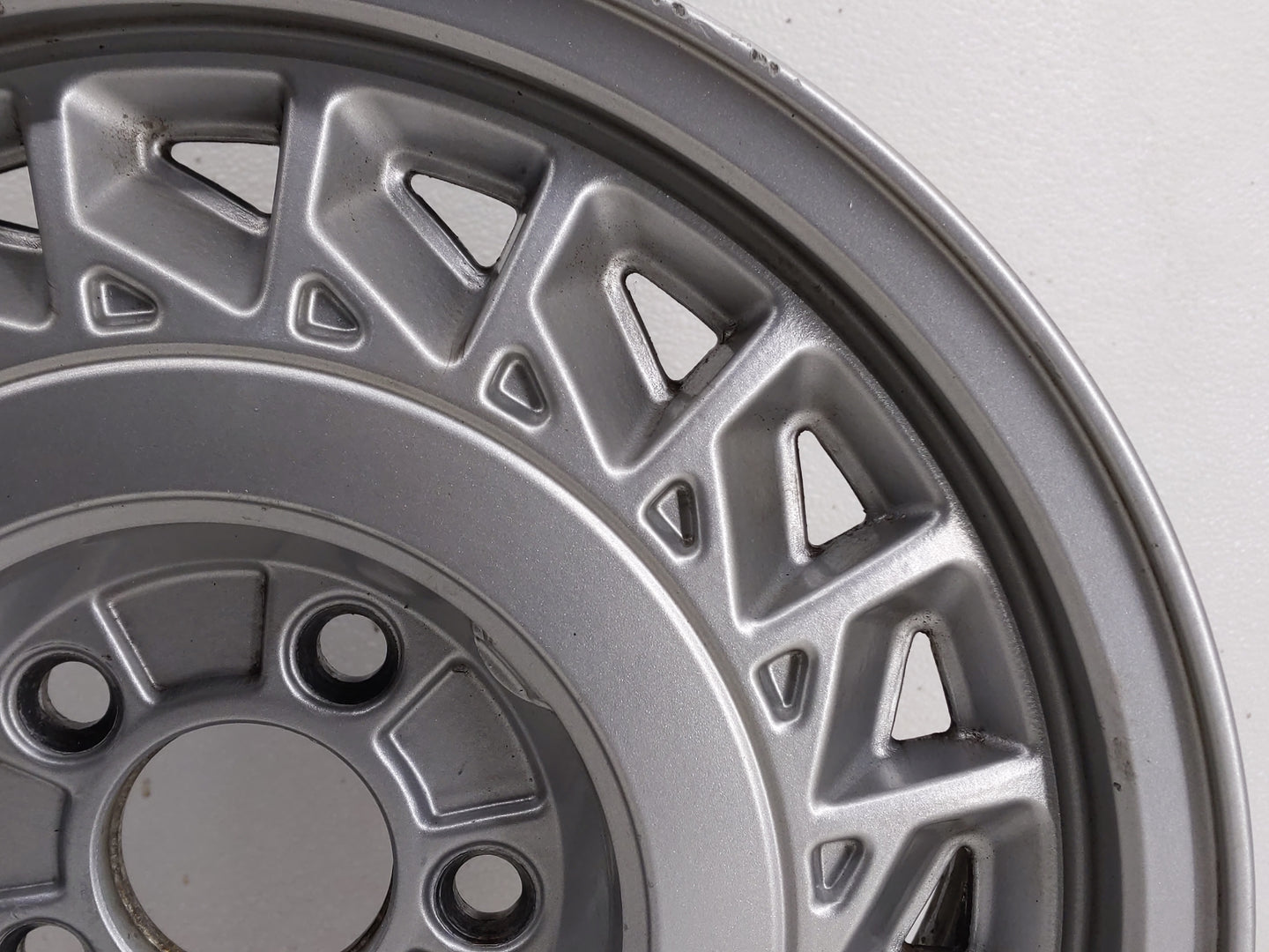 1997 Lincoln Continental Oem Wheel Rim 837246 - Oemusedautoparts1.com