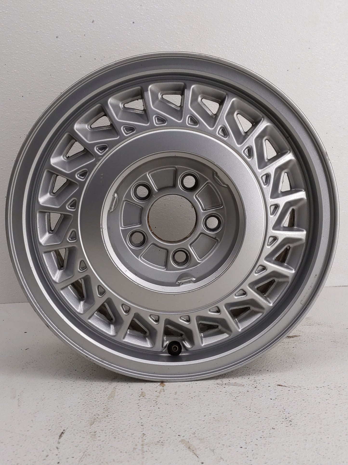 1997 Lincoln Continental Oem Wheel Rim 837248 - Oemusedautoparts1.com