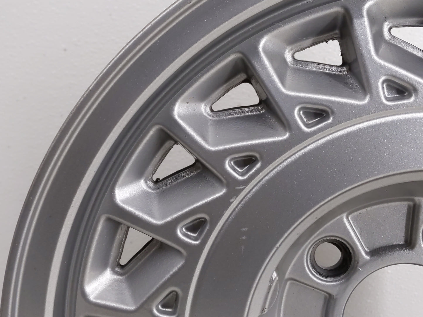 1997 Lincoln Continental Oem Wheel Rim 837248 - Oemusedautoparts1.com