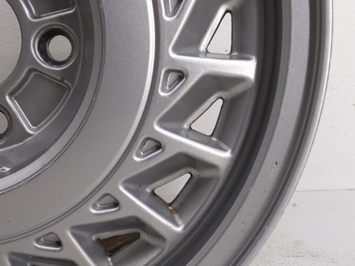 1997 Lincoln Continental Oem Wheel Rim 837248 - Oemusedautoparts1.com