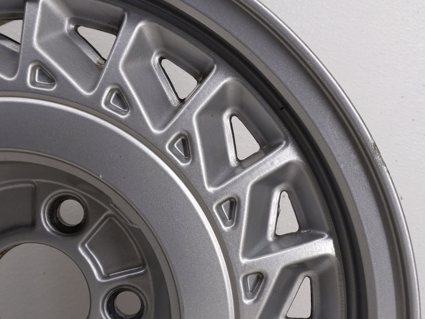 1997 Lincoln Continental Oem Wheel Rim 837248 - Oemusedautoparts1.com