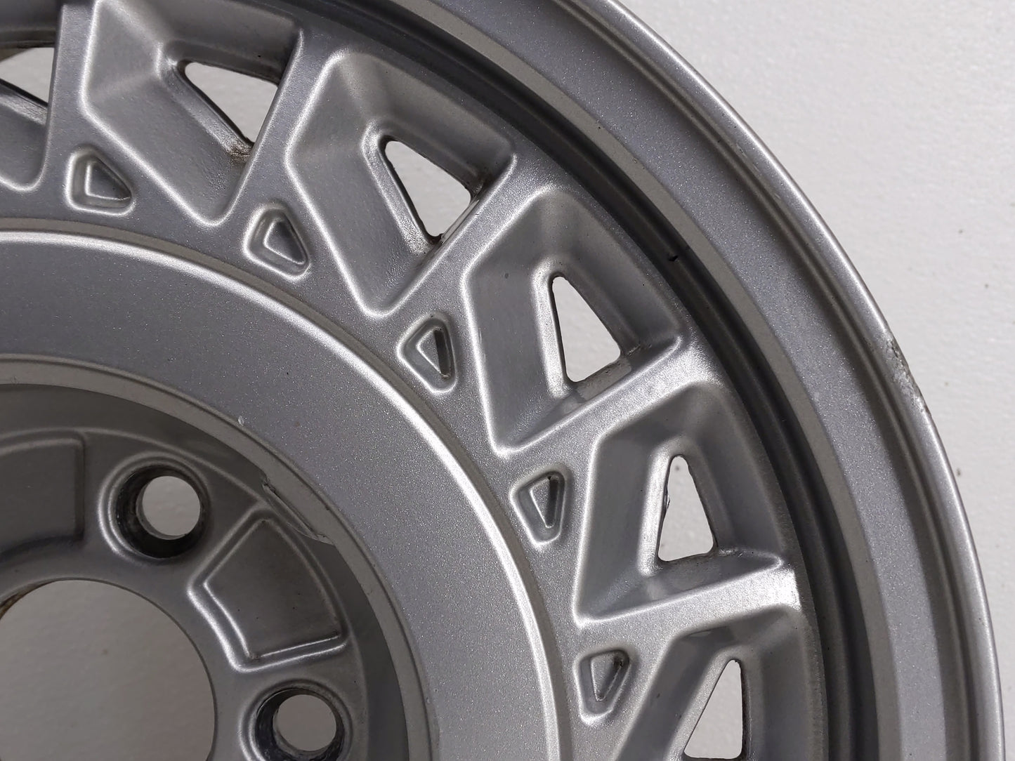 1997 Lincoln Continental Oem Wheel Rim 837248 - Oemusedautoparts1.com