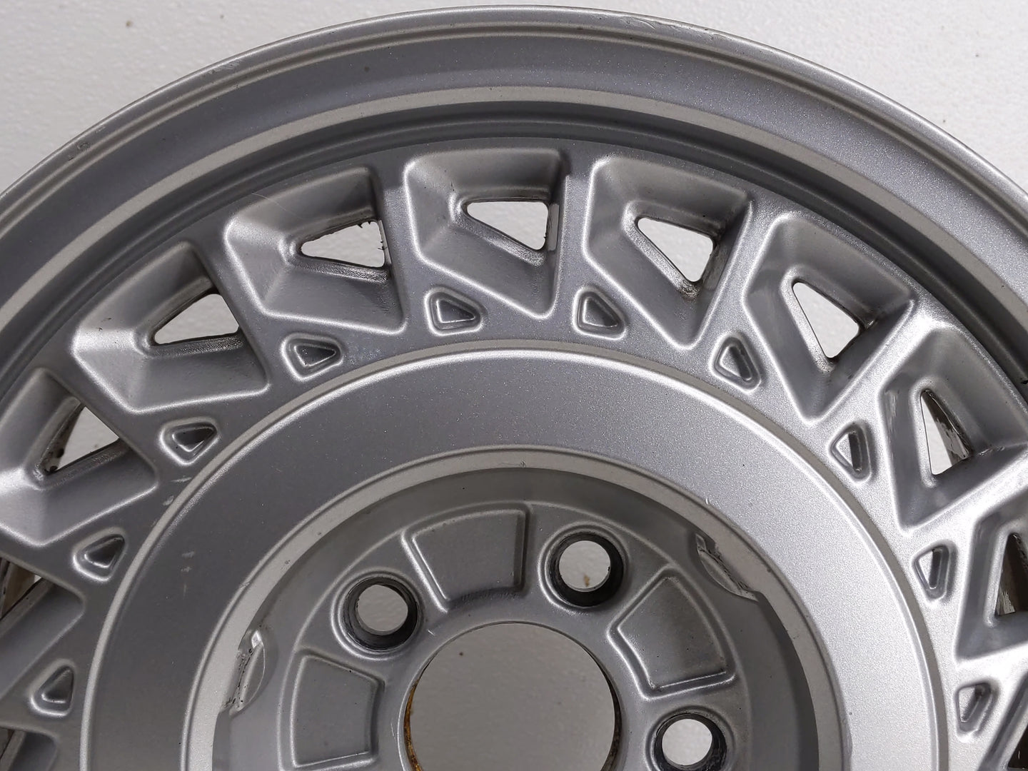 1997 Lincoln Continental Oem Wheel Rim 837248 - Oemusedautoparts1.com